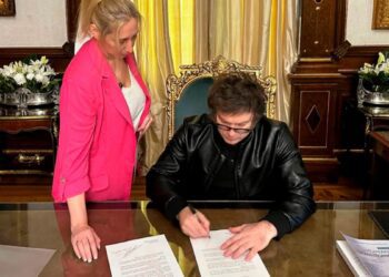 Reuniones internacionales y nuevos decretos y proyectos: la agenda del Gobierno