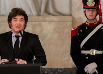 Con tono conciliador, Javier Milei anunció la creación de un Consejo de Mayo para discutir las reformas y prometió bajar impuestos