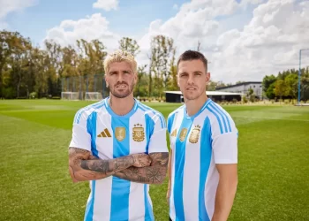 Una fortuna: cuánto cuesta la nueva camiseta de la Selección Argentina