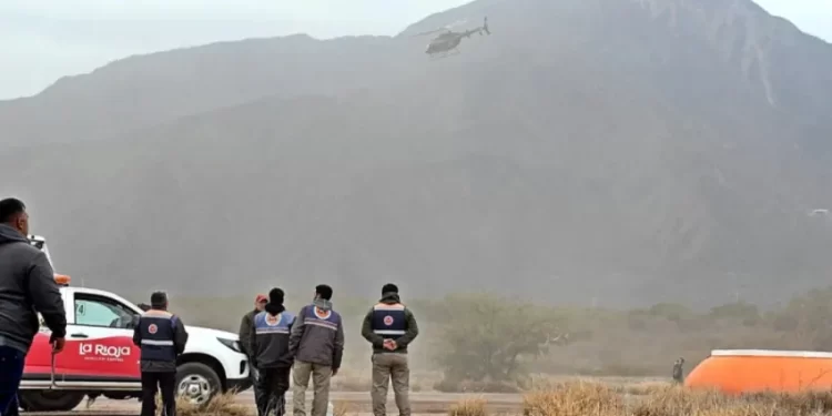 La Rioja: divisaron el avión hidrante perdido pero aún no hay señales del piloto chaqueño