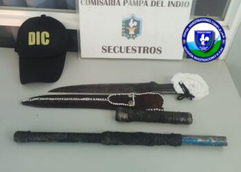 DETIENEN A DOS PERSONAS POR HERIR A DOS HERMANOS: SECUESTRAN ARMA DE FUEGO Y UN ARMA BLANCA.