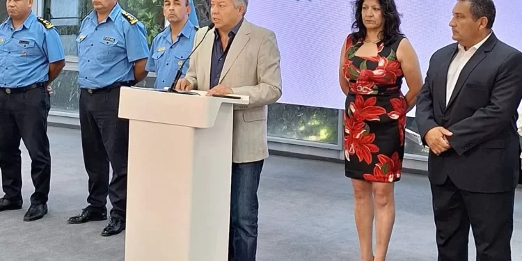 Dotan de pistolas nuevas a los agentes de la Policía del Chaco