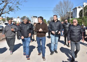 Zdero impulsa obras de pavimento: 80 % de avance en barrios de Resistencia