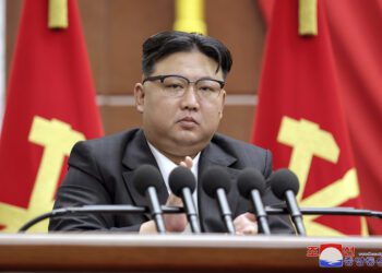Kim Jong-un visitó instalaciones militares en Corea del Norte antes del aniversario del régimen