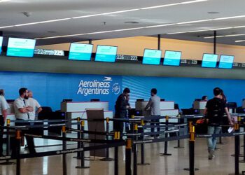 Gremios aeronáuticos endurecen medidas de fuerza tras fallida negociación con Aerolíneas Argentinas