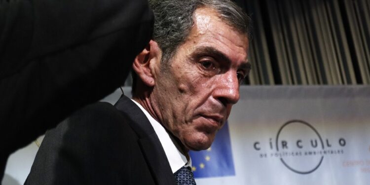 Detectan un fraude al Estado de 160 mil millones de las cooperativas eléctricas.