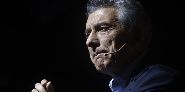 Macri dice que por el fracaso de la cadena empezó el tiempo de descuento de Santiago Caputo.