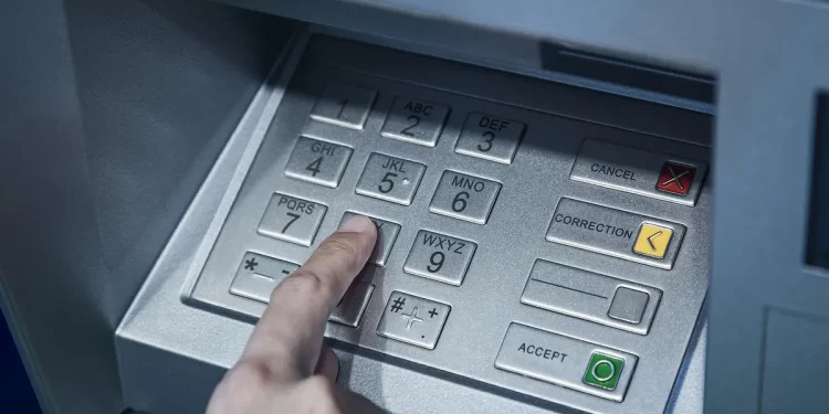 Zdero anuncia pago de sueldos con incremento del 7,5% para la administración pública