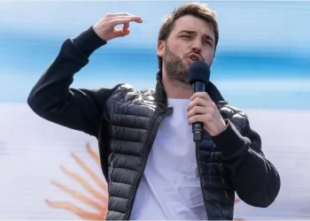 Nacho Torres: «Milei mintió, las provincias no son responsables del descalabro fiscal»