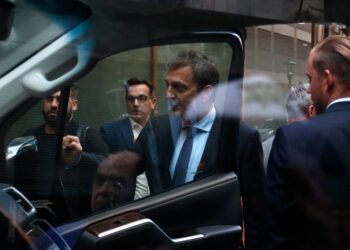 Massa busca convencer a Kicillof de avanzar con una reforma electoral en la provincia