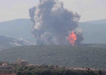 Fuerzas israelíes localizan armamento abandonado por Hezbollah en el sur del Líbano