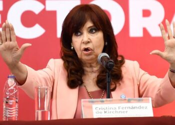 Cristina Kirchner responde con ironía a Javier Milei tras su pedido de disculpas