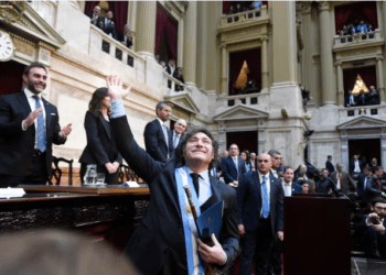 Movimientos, rupturas y alianzas: Diputados se reconfigura por el “factor Milei”