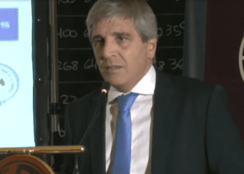Fin del Impuesto PAIS: qué dijo Caputo sobre el futuro del dólar tarjeta a partir de enero 2025