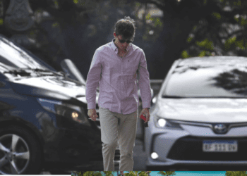 Santiago Caputo ordenó que no sesione el Senado por miedo a Villarruel