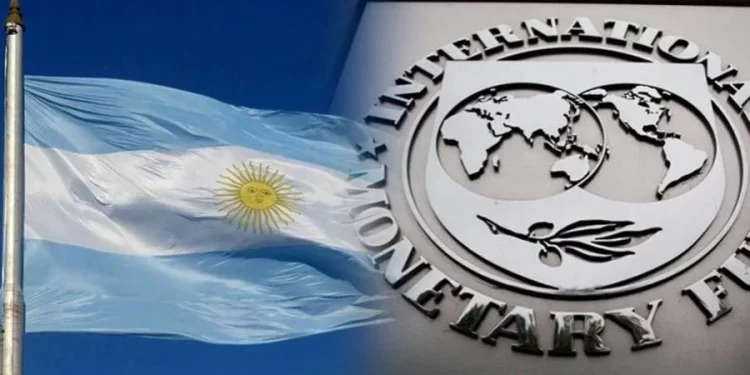 Argentina negocia con el FMI un nuevo programa a la espera de definiciones políticas en EE.UU.