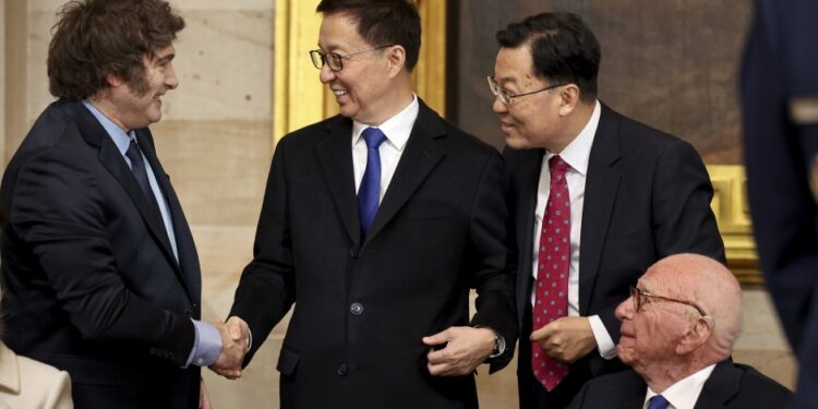 Milei logra el mayor superávit comercial en 20 años y suma un argumento para el dólar barato