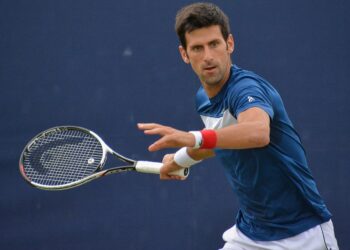 Abierto de Australia 2025: Novak Djokovic inició su campaña en el Abierto de Australia 2025 con una victoria trabajosa frente al joven estadounidense Nishesh Basavareddy