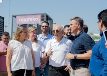NUEVA POMPEYA: EL GOBERNADOR ZDERO ANUNCIÓ MEJORAS EN EL SUMINISTRO ELÉCTRICO PARA EL IMPENETRABLE