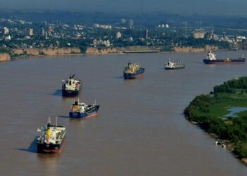 El Gobierno de Argentina anuló la licitación para la concesión de la Hidrovía Paraguay-Paraná.