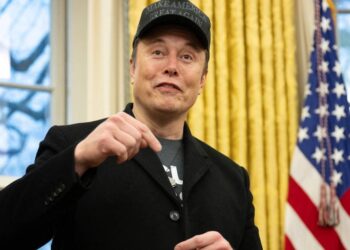 Elon Musk propone un túnel transatlántico entre Nueva York y Londres por una fracción del costo estimado