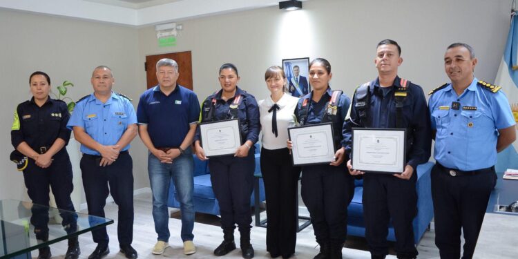 OPERATIVO HISTÓRICO EN CHACO: SECUESTRAN 700 KILOS DE MARIHUANA Y RECONOCEN A LOS POLICÍAS INTERVINIENTES