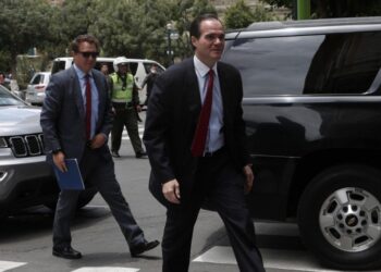 El encargado de Trump para América Latina advirtió a Milei que investigarán la estafa de Libra