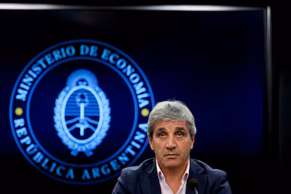 Argentina acuerda un préstamo de USD 20.000 millones con el FMI para reforzar reservas