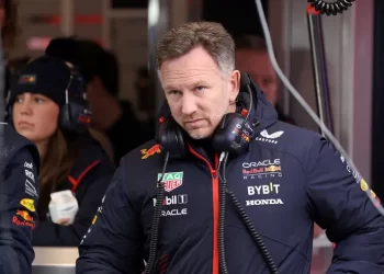 Crisis en Red Bull: Lawson en la cuerda floja mientras Tsunoda presiona por su asiento