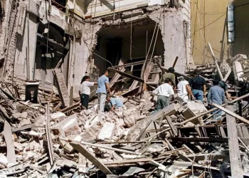 33 años del ataque a la embajada: «La embajada voló por el aire con todos nosotros adentro»
