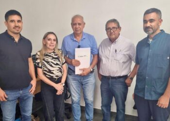 SÁENZ PEÑA: EL INSTITUTO DE VIVIENDA ENTREGÓ LOS PRIMEROS CRÉDITOS DEL PROGRAMA “CHACO A LA OBRA”
