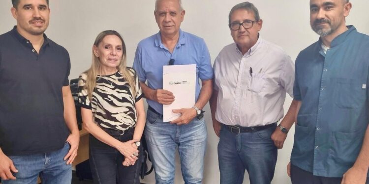 SÁENZ PEÑA: EL INSTITUTO DE VIVIENDA ENTREGÓ LOS PRIMEROS CRÉDITOS DEL PROGRAMA “CHACO A LA OBRA”