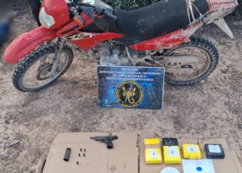 OPERATIVO ANTIDROGAS: DOS HOMBRES DETENIDOS CON MÁS DE TRES KILOS DE COCAINA
