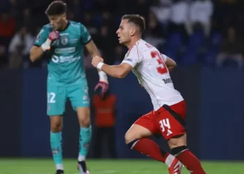 River remontó una noche de terror y empató 2 a 2 con Independiente del Valle por Copa Libertadores