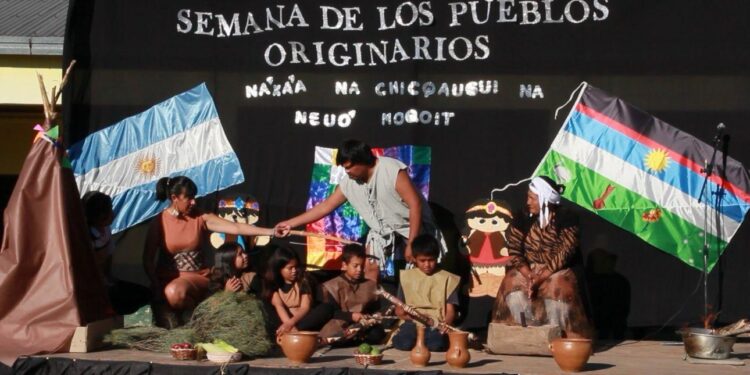 EDUCACIÓN REIVINDICA LOS DERECHOS E INVITA A LAS ACTIVIDADES POR LA SEMANA DE LOS PUEBLOS ORIGINARIOS DE AMÉRICA