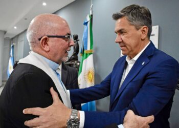 EL GOBERNADOR ZDERO ACOMPAÑÓ LA MISA EN MEMORIA DEL PAPA FRANCISCO