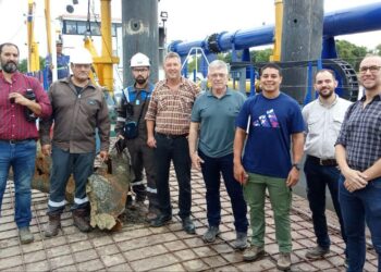 RIACHO BARRANQUERAS: EQUIPOS TÉCNICOS DE LA APA SUPERVISARON TAREAS DE DRAGADO EN LA ZONA DEL MUELLE DE YPF