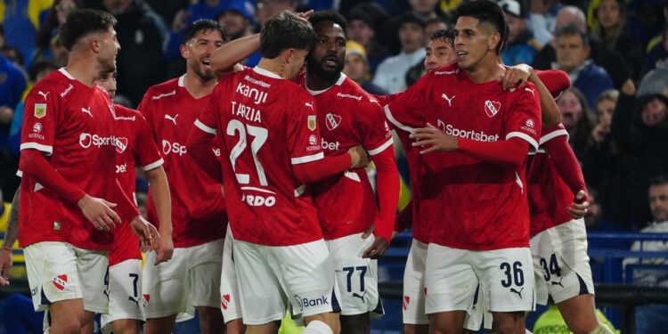 Independiente dio el golpe: eliminó a Boca con un golazo de Angulo y lo dejó en llamas