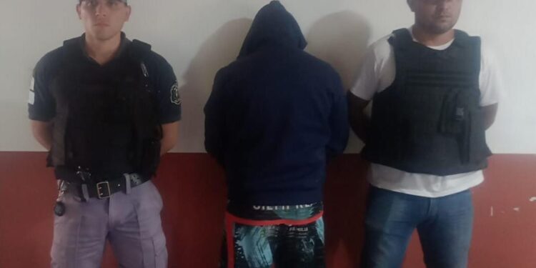 ATRAPAN A PRÓFUGO POR ROBO A MANO ARMADA