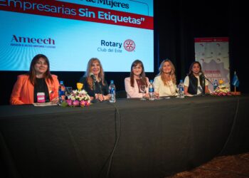 LA VICEGOBERNADORA SCHNEIDER ACOMPAÑÓ EL CONGRESO “EMPRESARIAS SIN ETIQUETAS”