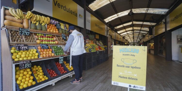 Inflación en CABA alcanzó el 23% en abril y acumula 524% en 12 meses: alimentos lideran la suba»