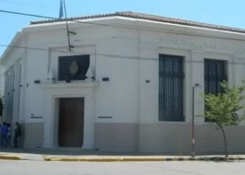 Procesan al ex jefe del Banco Nación de Sáenz Peña por transferencias desde cuentas de personas fallecidas.