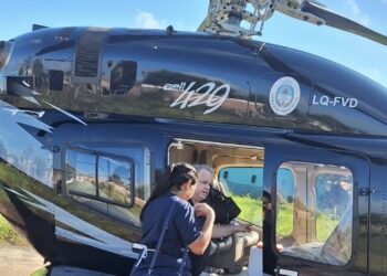 CON AYUDA DEL GOBERNADOR GUSTAVO VALDÉS, EL GOBIERNO DEL CHACO TRASLADÓ EN HELICÓPTERO A 2 PACIENTES DESDE EL SAUZALITO A CASTELLI