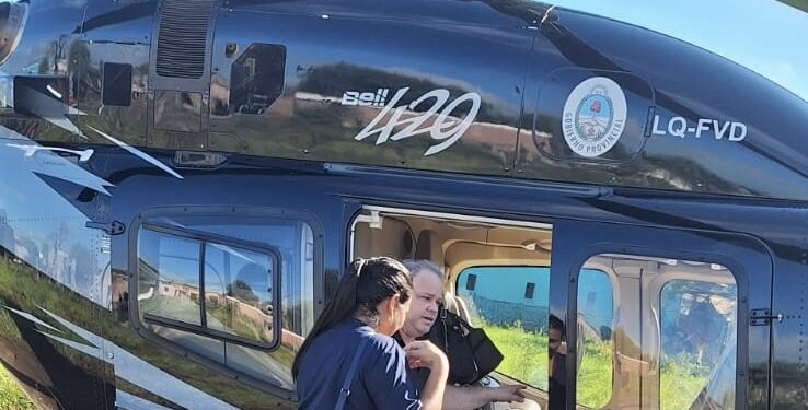 CON AYUDA DEL GOBERNADOR GUSTAVO VALDÉS, EL GOBIERNO DEL CHACO TRASLADÓ EN HELICÓPTERO A 2 PACIENTES DESDE EL SAUZALITO A CASTELLI