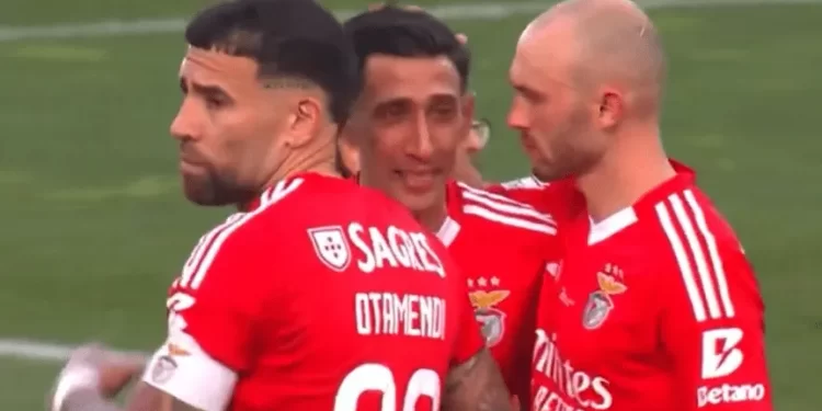 El desconsolado llanto de Di María tras una insólita derrota ante Sporting en la Copa de Portugal