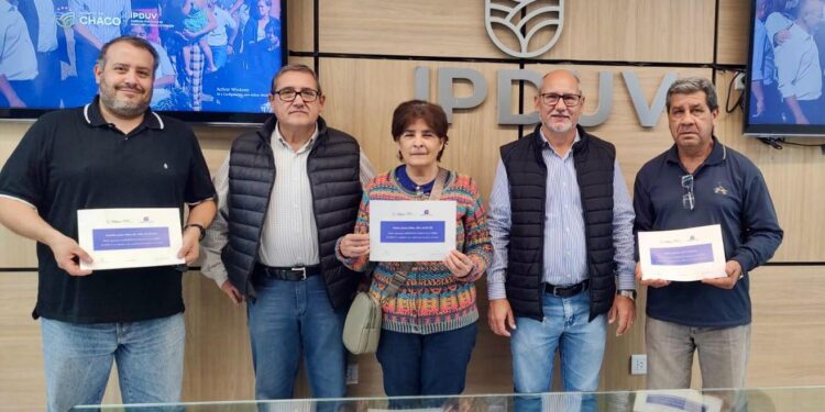 EL INSTITUTO DE VIVIENDA ENTREGÓ NUEVOS CRÉDITOS “CHACO A LA OBRA” A FAMILIAS DEL GRAN RESISTENCIA