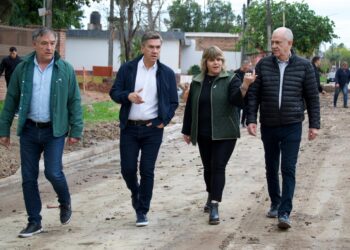 MÁS DESARROLLO PARA RESISTENCIA: AVANZA LA PAVIMENTACIÓN Y LOS DESAGÜES EN LA AVENIDA 9 DE JULIO: “ESTAMOS RECUPERANDO EL PERFIL URBANO DE LA CIUDAD” DIJO EL GOBERNADOR
