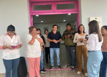 LA VICEGOBERNADORA SCHNEIDER ENTREGÓ UN MINIBÚS AL CENTRO TERAPÉUTICO LA FORTALEZA: “ESTE ES EL CAMINO DE UN ESTADO PRESENTE QUE CUIDA”