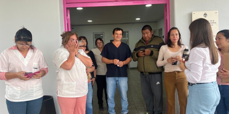 LA VICEGOBERNADORA SCHNEIDER ENTREGÓ UN MINIBÚS AL CENTRO TERAPÉUTICO LA FORTALEZA: “ESTE ES EL CAMINO DE UN ESTADO PRESENTE QUE CUIDA”