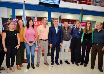 JUAN J. CASTELLI: EL GOBERNADOR ZDERO ACOMPAÑÓ EL 72° ANIVERSARIO DE LA COOPERATIVA DE SERVICIOS ANTONIO PORTILLO